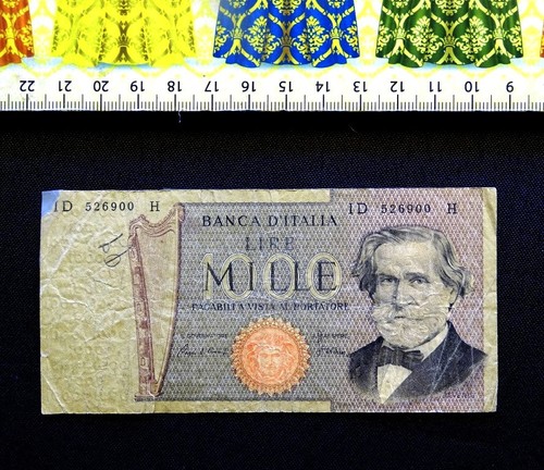 Italy banknote - italy,