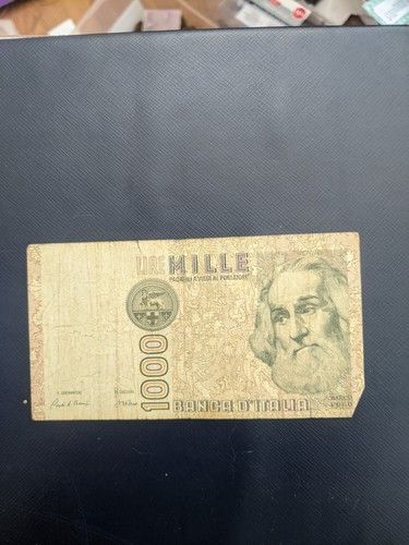 1000 lire italy 1982 circ - 1000,